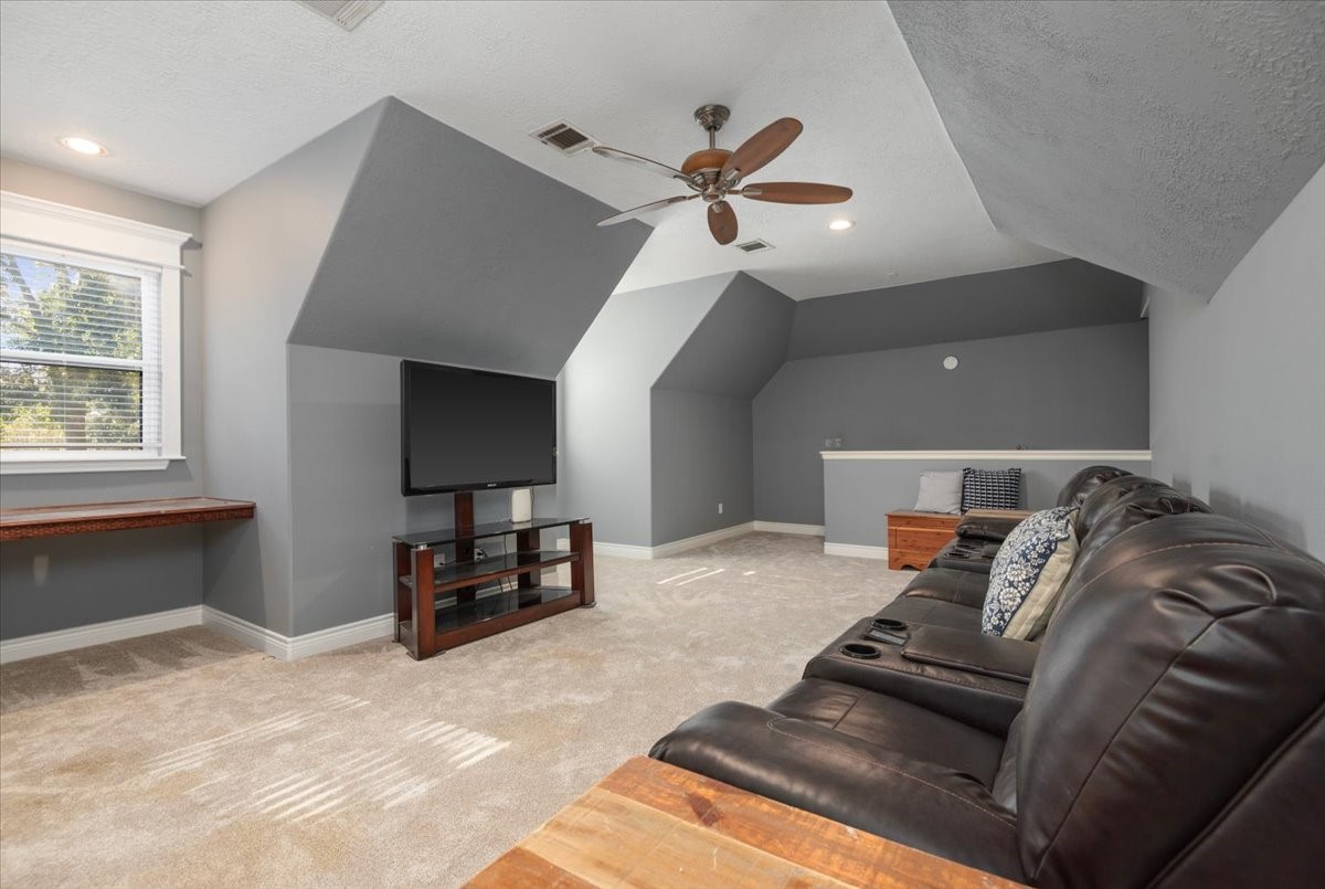 11325 Majestic Drive, Montgomery, TX 77316