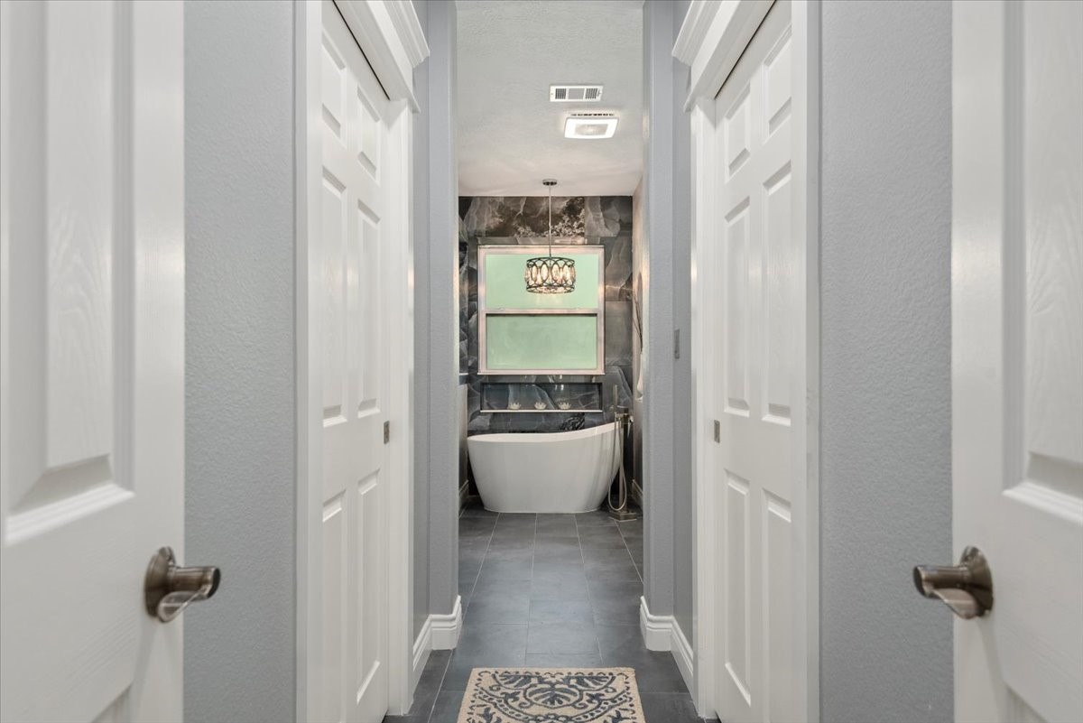 11325 Majestic Drive, Montgomery, TX 77316