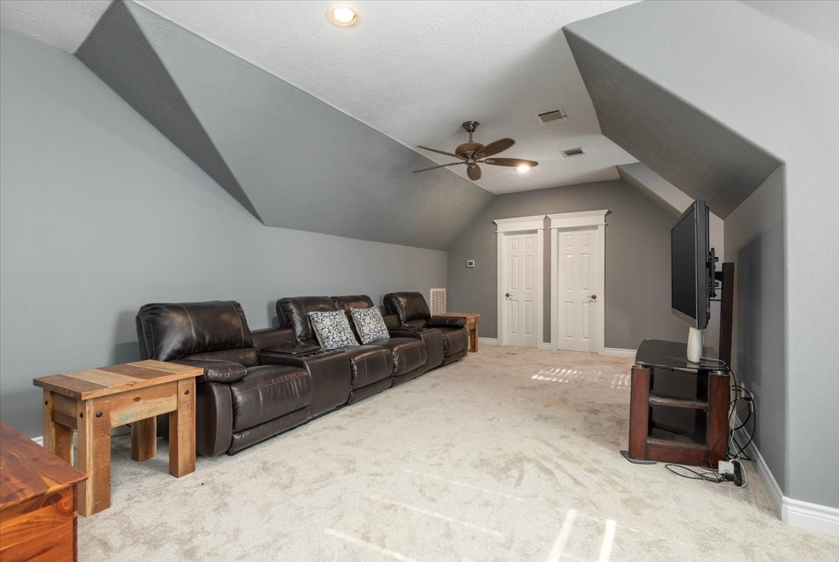 11325 Majestic Drive, Montgomery, TX 77316