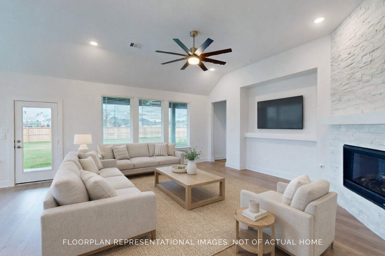 165 Berryknoll Way, Montgomery, TX 77316