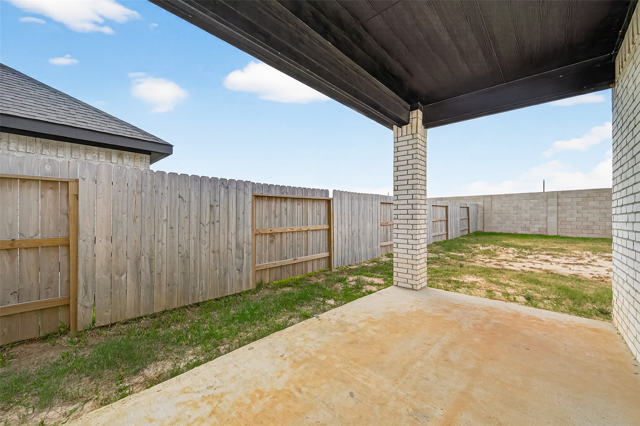 9975 Enclave Grove Street, Willis, TX 77318