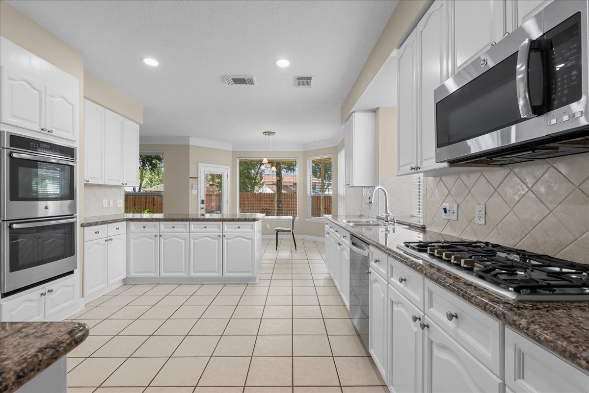 2633 De Four Trace, Seabrook, TX 77586