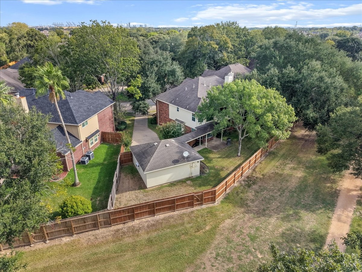 2633 De Four Trace, Seabrook, TX 77586