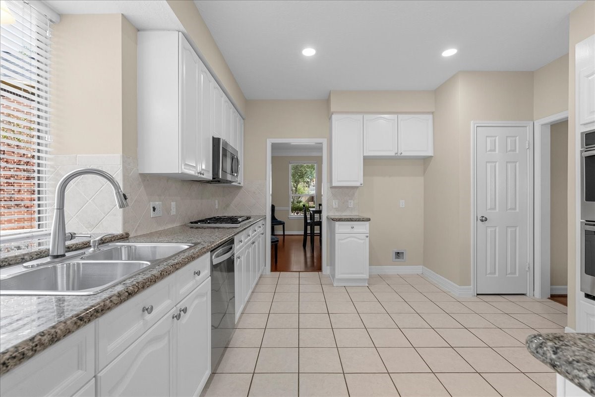 2633 De Four Trace, Seabrook, TX 77586