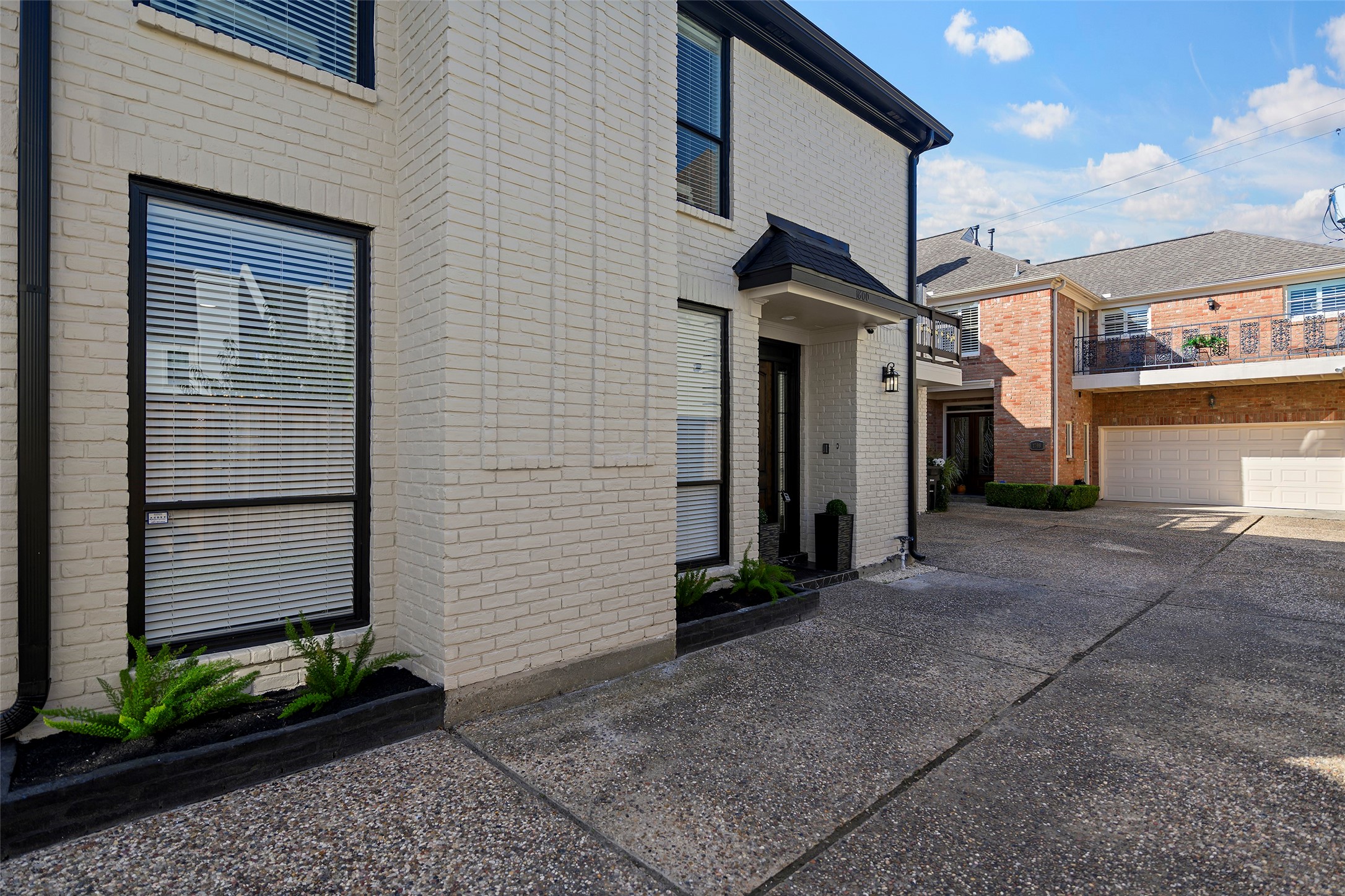 1800 Nantucket Drive, Houston, TX 77057