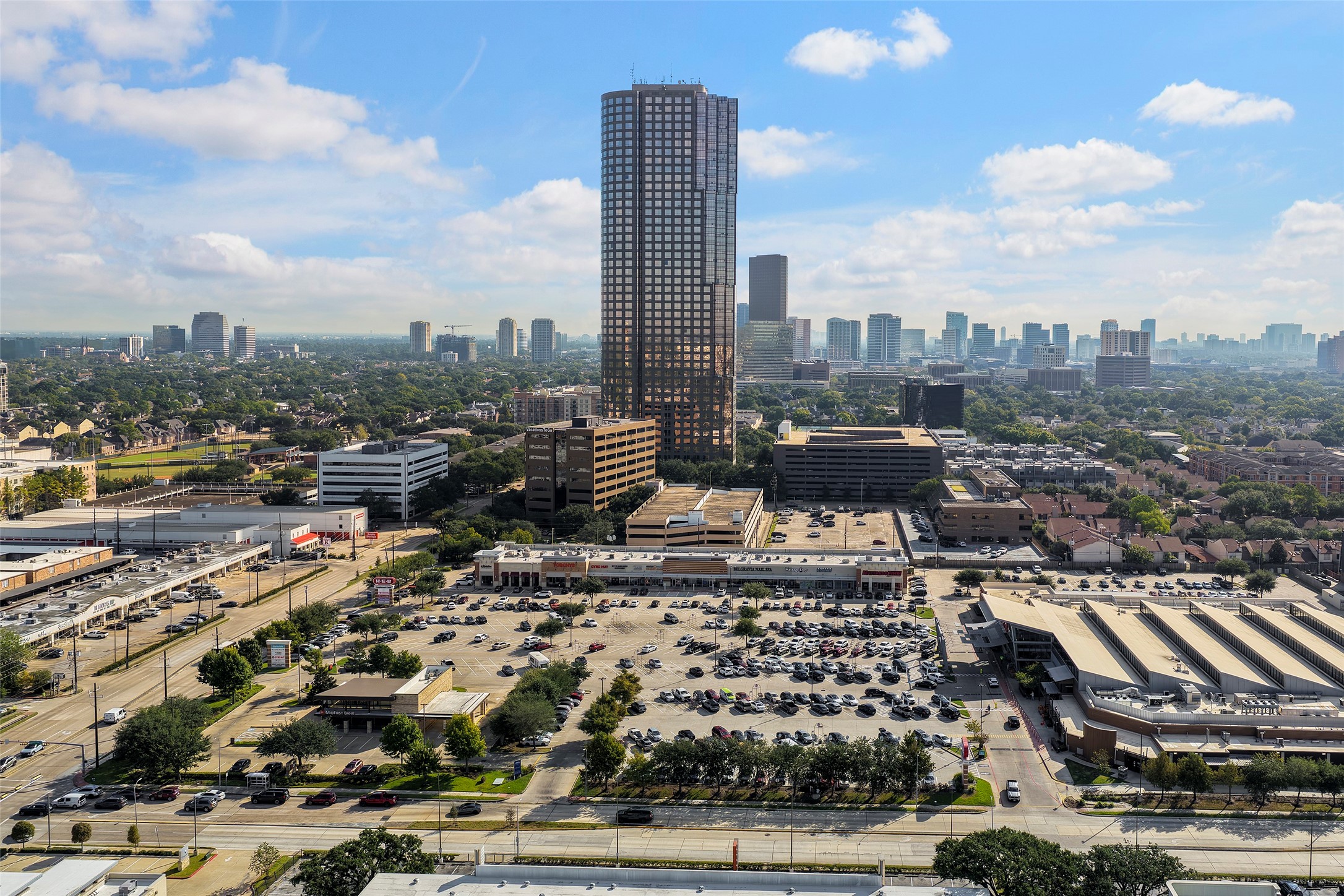1800 Nantucket Drive, Houston, TX 77057