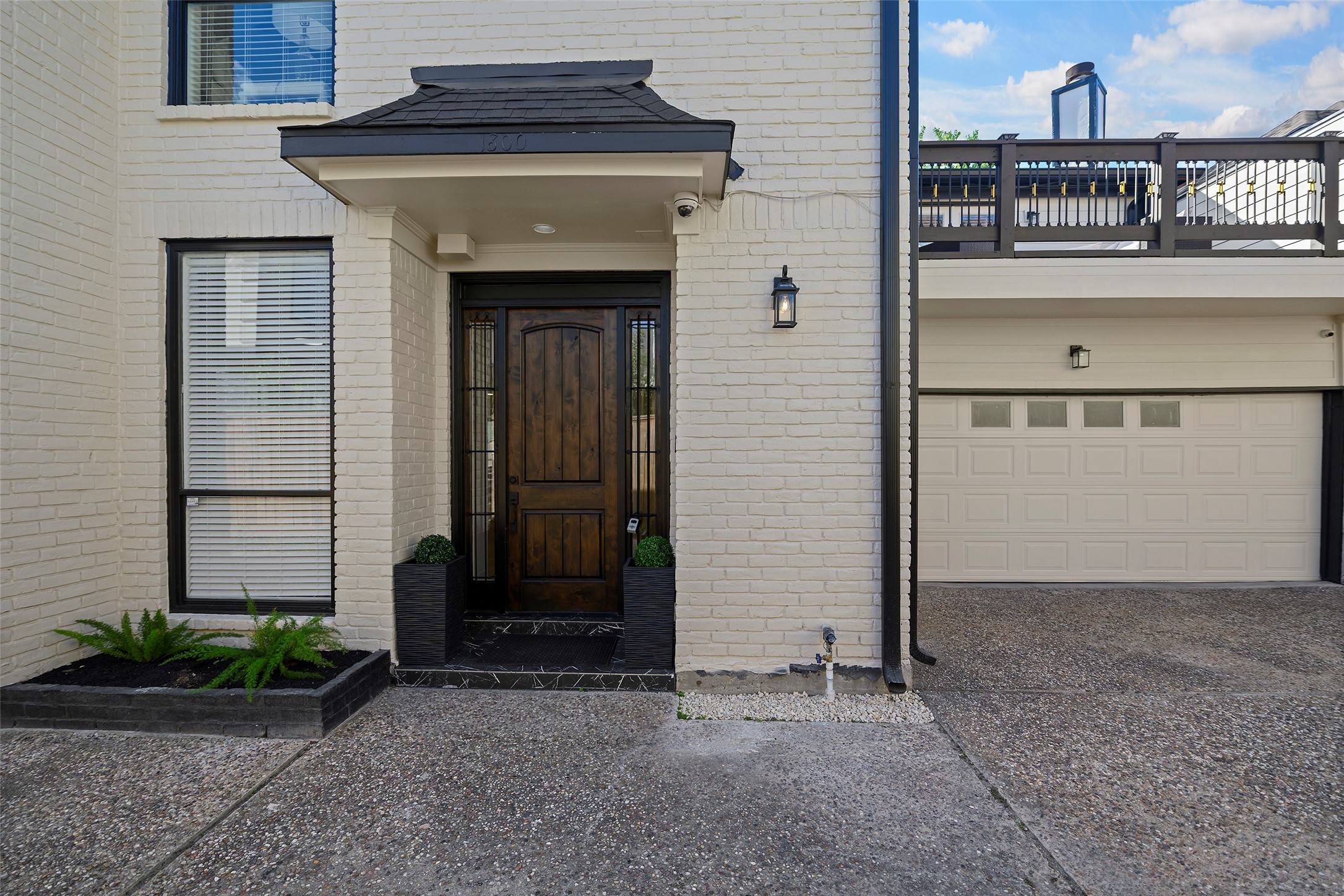 1800 Nantucket Drive, Houston, TX 77057