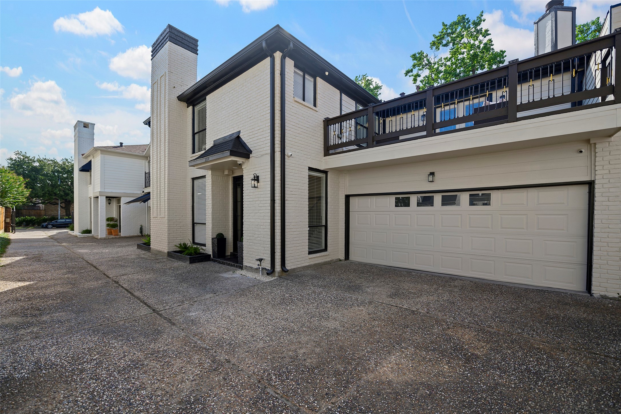 1800 Nantucket Drive, Houston, TX 77057