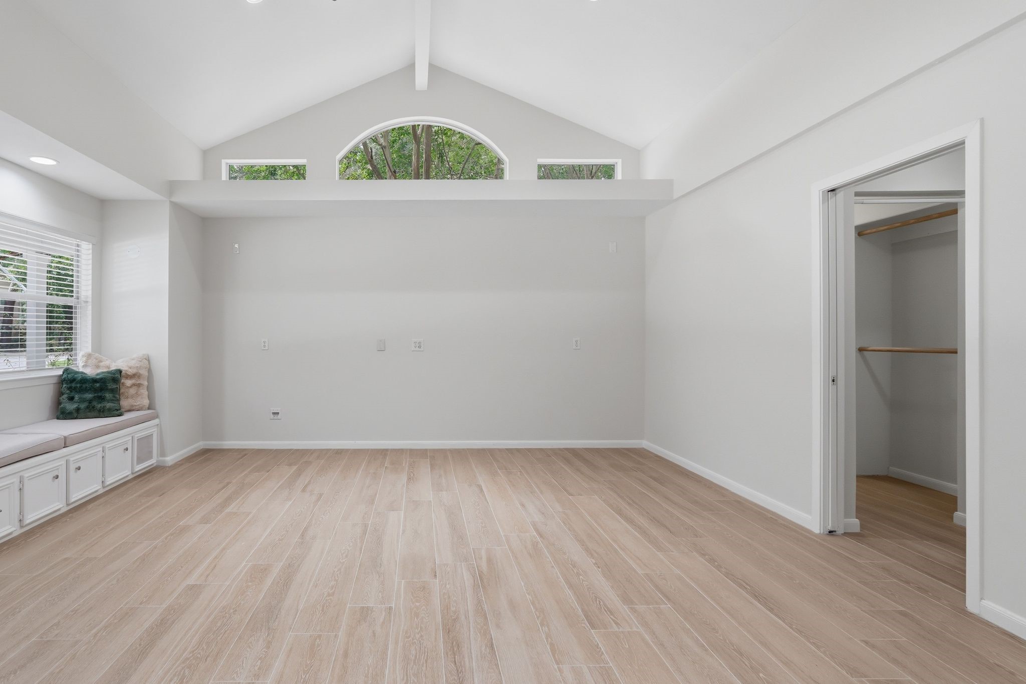 Now would be a good time to click Add to cart on that bedroom set you've been eying up. And what's better than 1 closet? TWO closets. Go into that door on the right to fall in love.