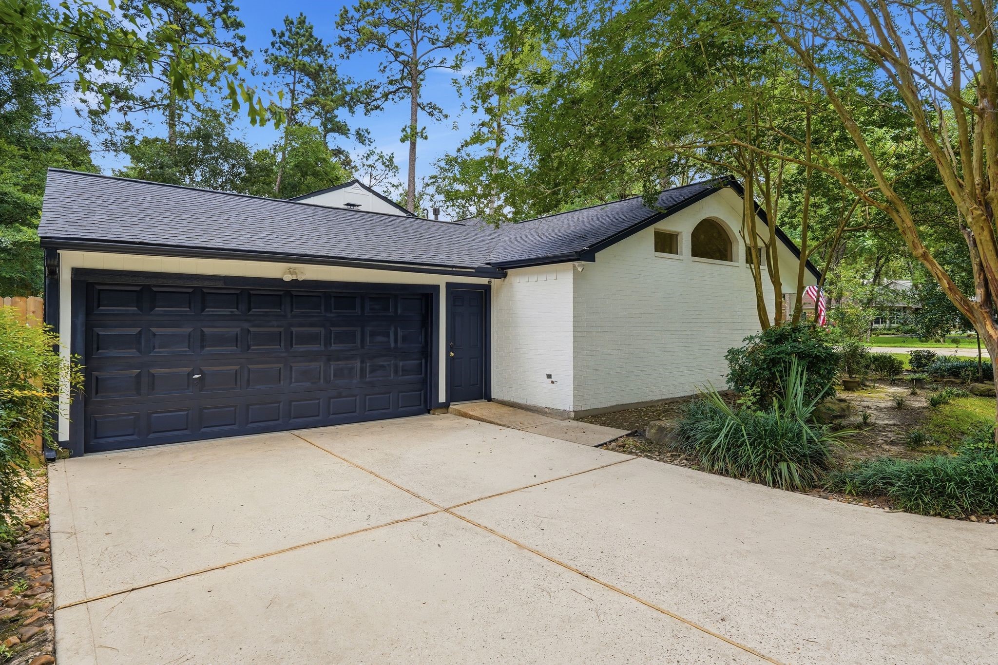 Here is a closer look at your 2 car garage and additional parking! Here is a closer look at your 2 car garage and additional parking!