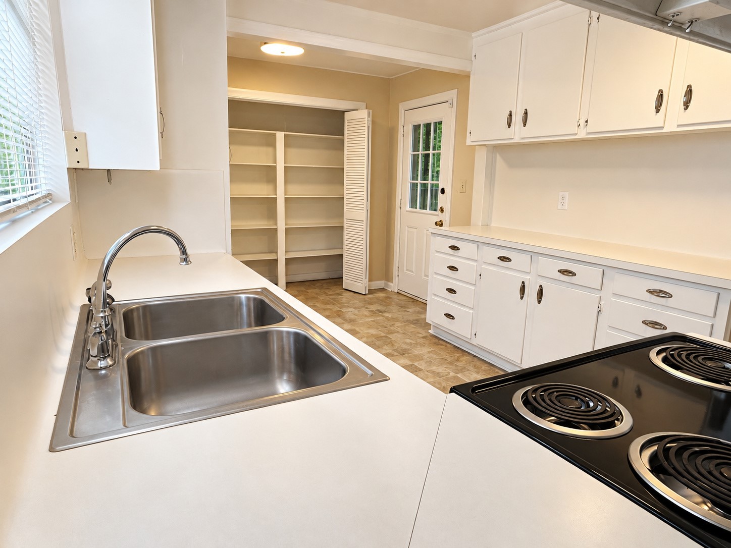 4745 Warm Springs Road, Houston, TX 77035