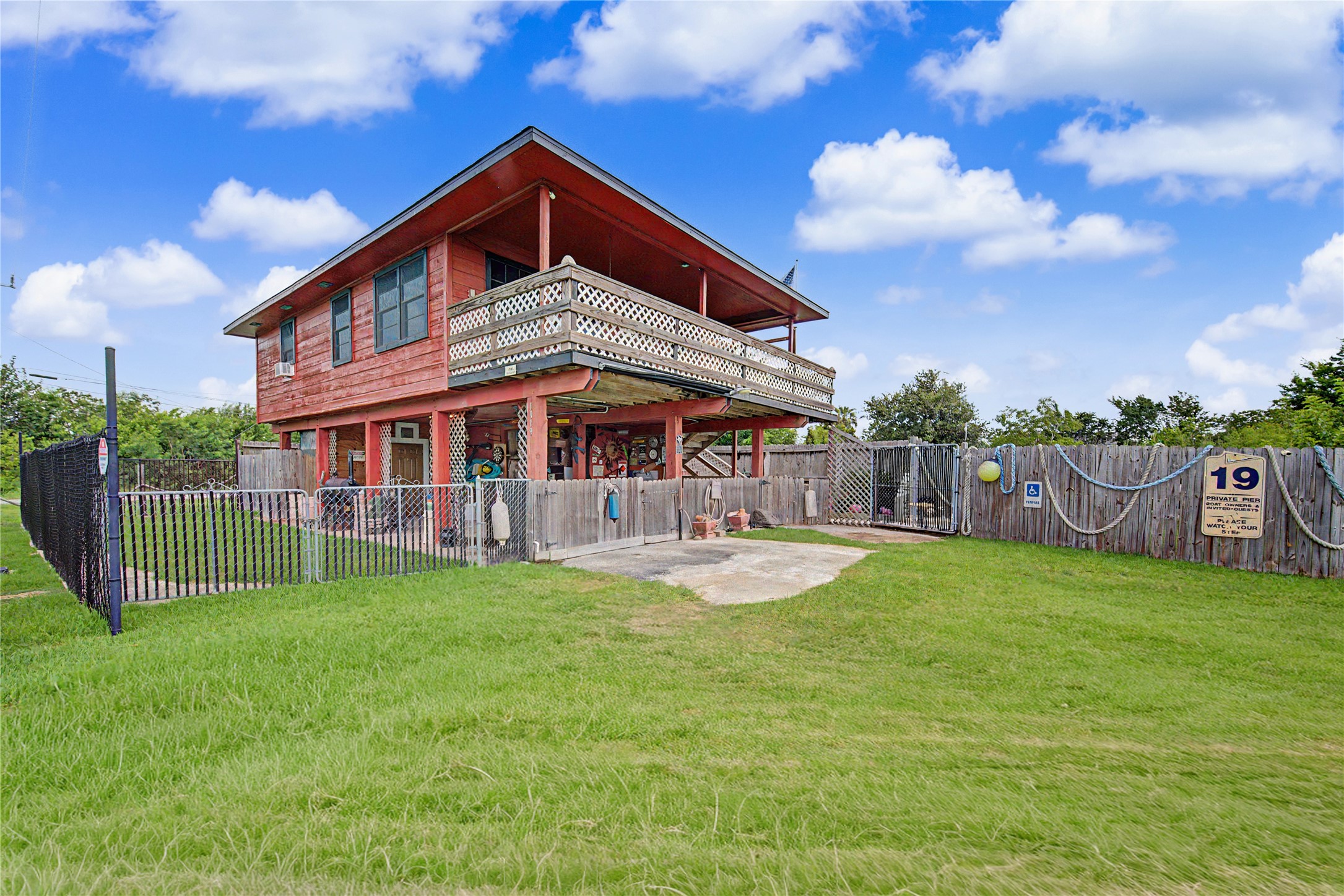 view of property from side