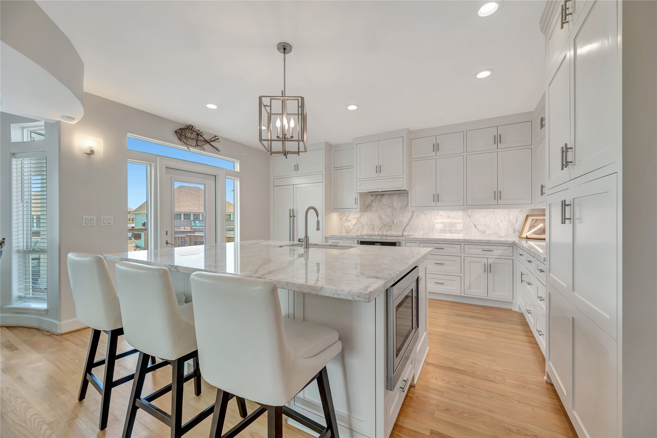 1303 Outrigger, Tiki Island, TX 77554