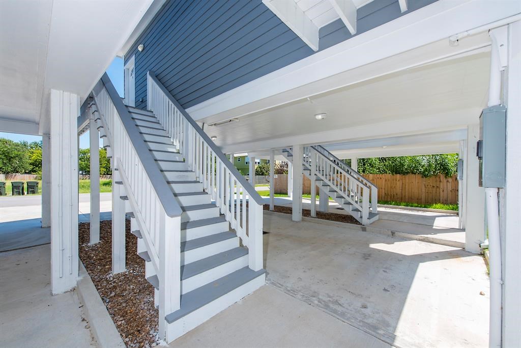 Great staircases with sturdy handrails.