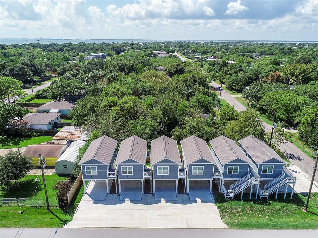 203 6th St, #D, San Leon, TX 77539