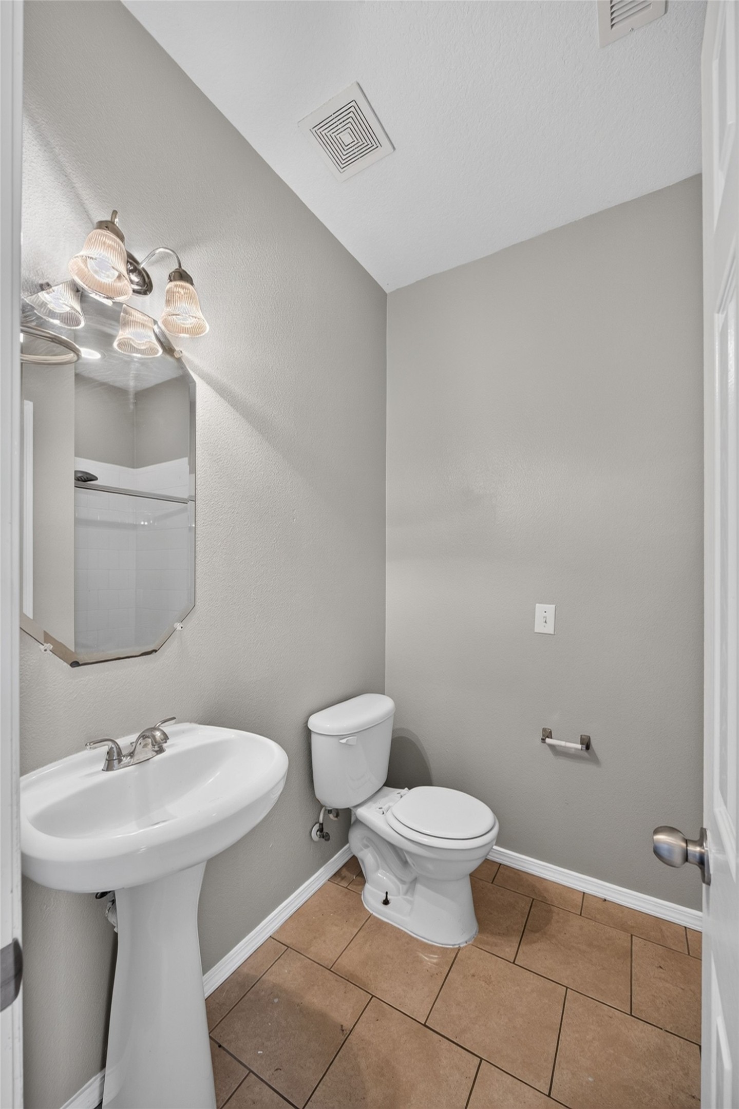 19919 Creek Bend Trail, Houston, TX 77084