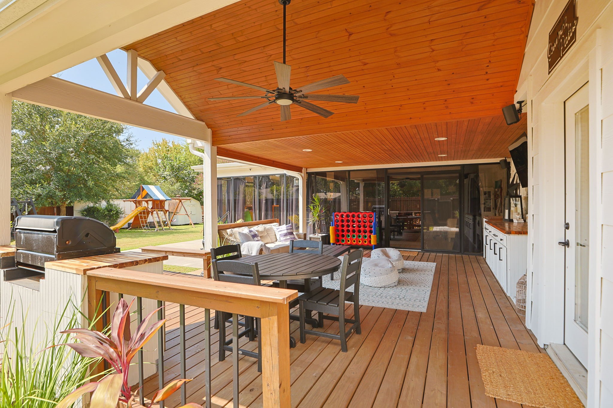1207 Gail Drive, Pinehurst, TX 77362