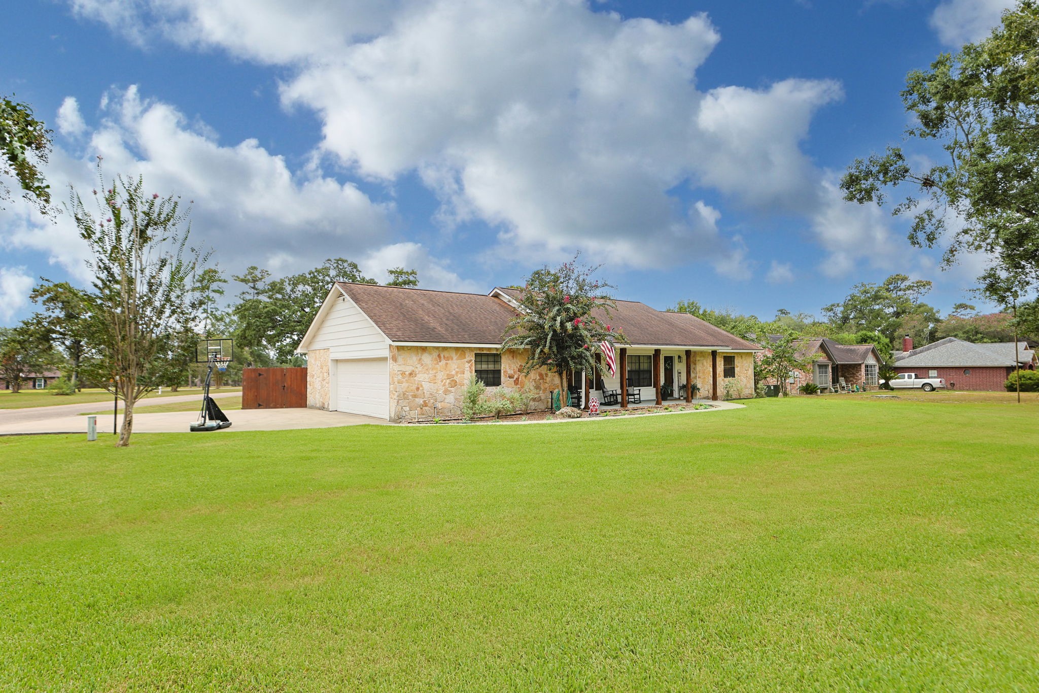 1207 Gail Drive, Pinehurst, TX 77362