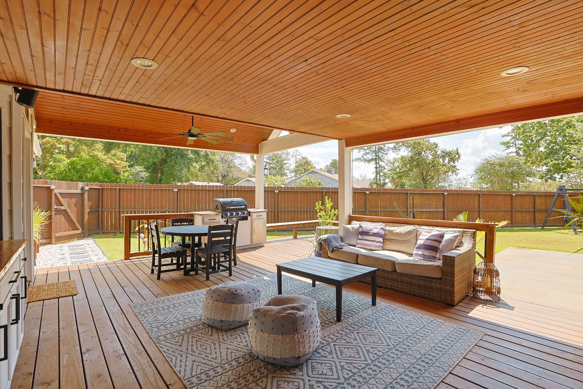 1207 Gail Drive, Pinehurst, TX 77362