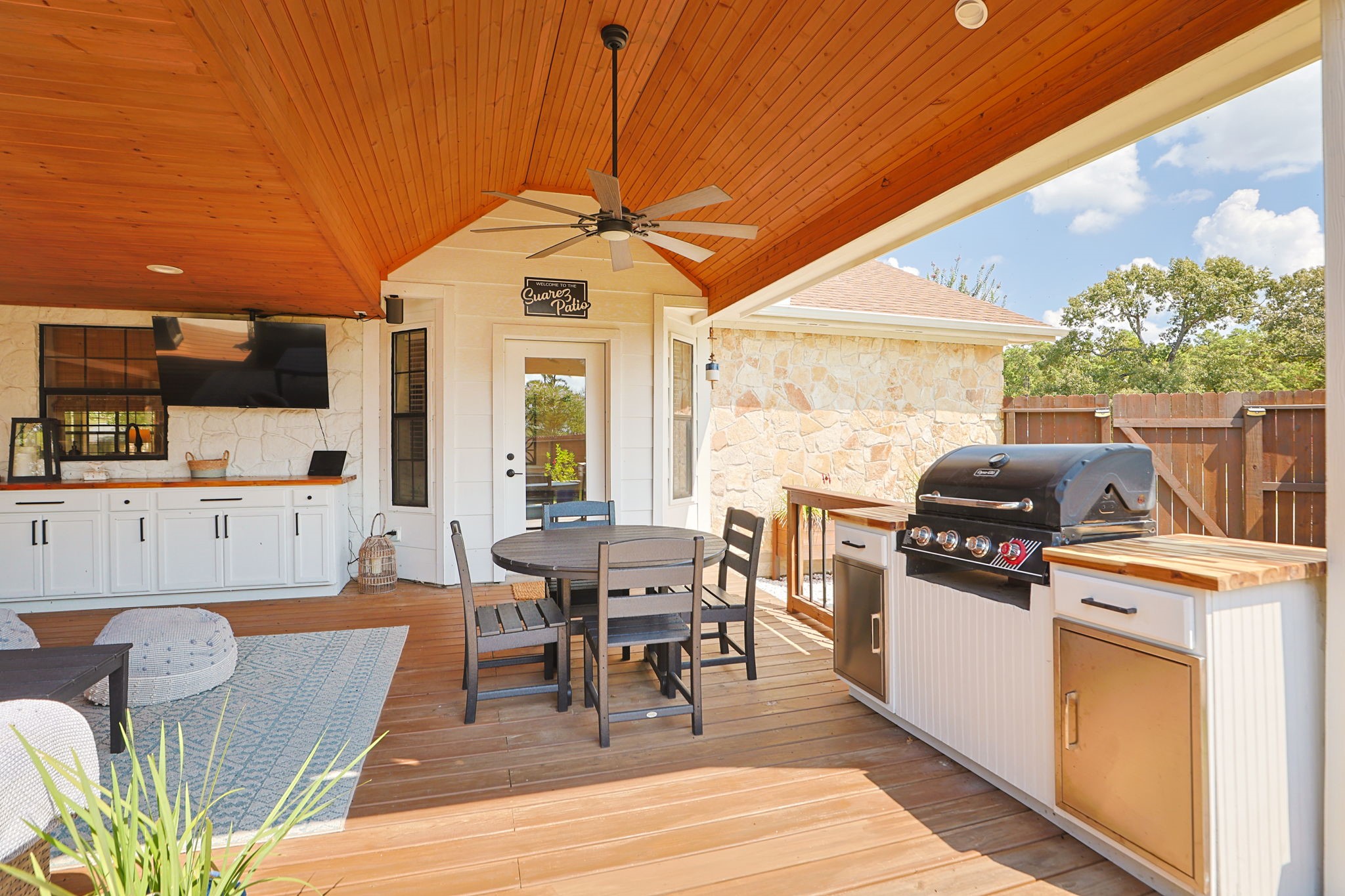 1207 Gail Drive, Pinehurst, TX 77362