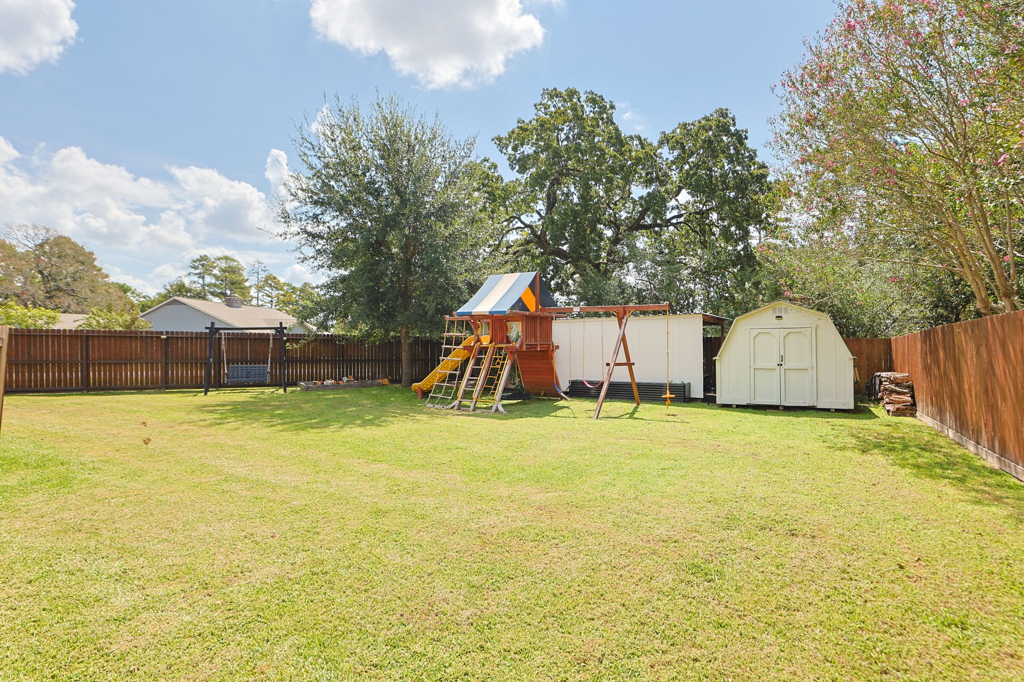 1207 Gail Drive, Pinehurst, TX 77362