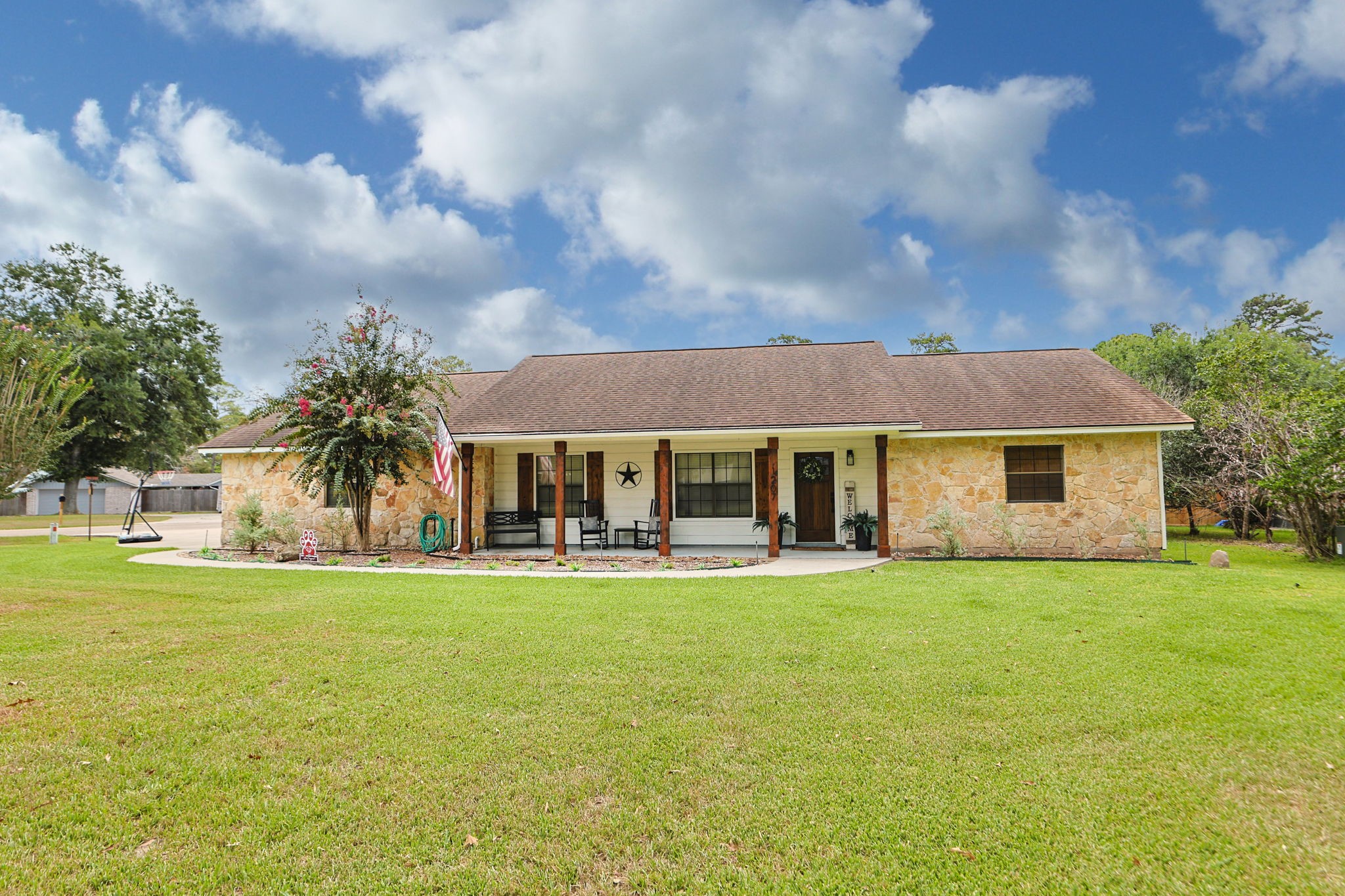 1207 Gail Drive, Pinehurst, TX 77362