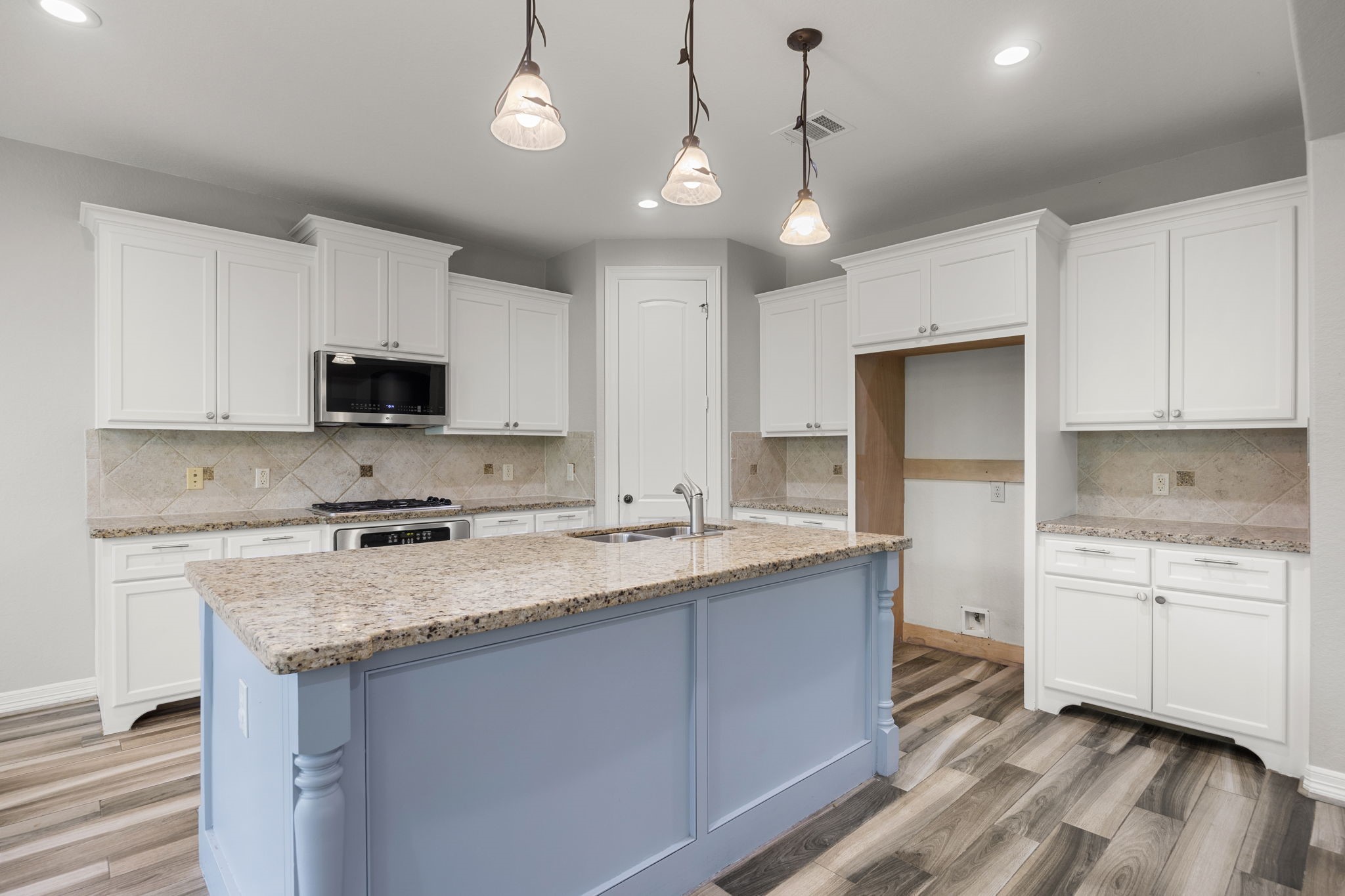 1474 Garden Lakes Drive, Friendswood, TX 77546