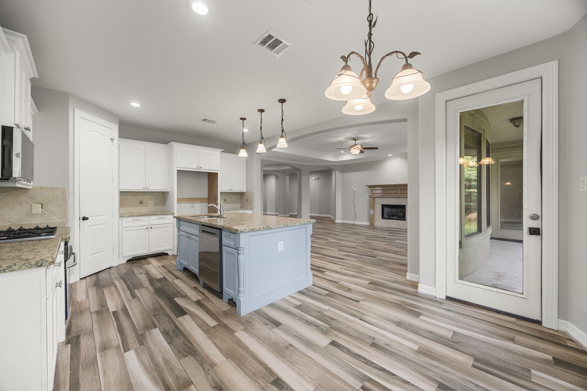 1474 Garden Lakes Drive, Friendswood, TX 77546
