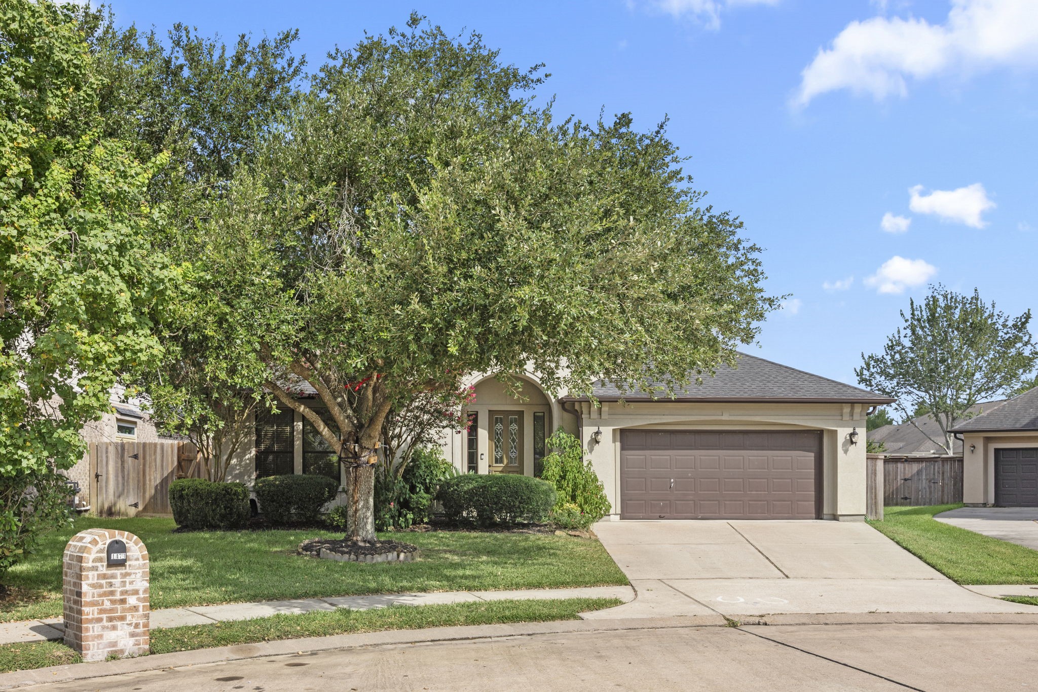 1474 Garden Lakes Drive, Friendswood, TX 77546