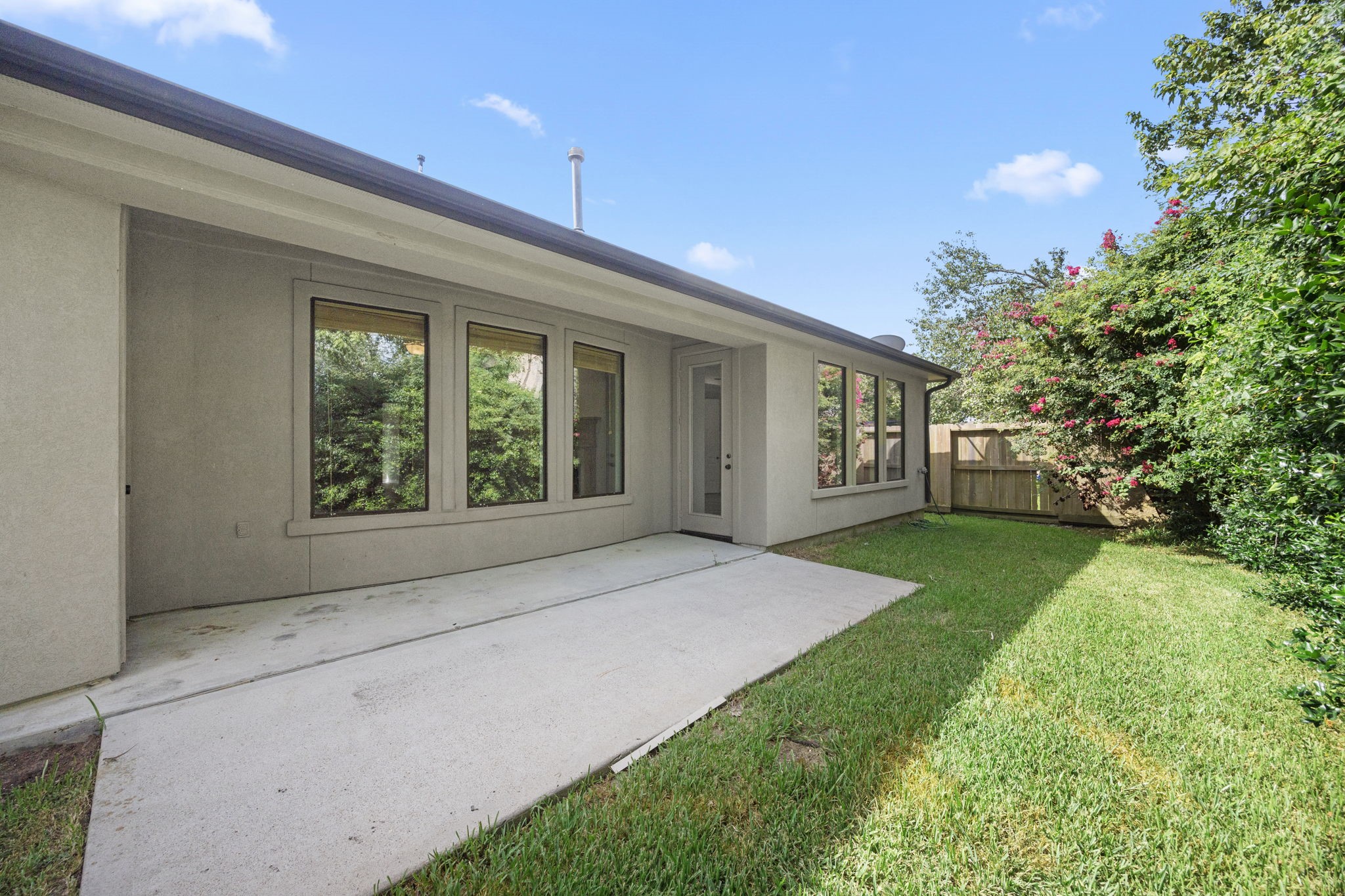 1474 Garden Lakes Drive, Friendswood, TX 77546