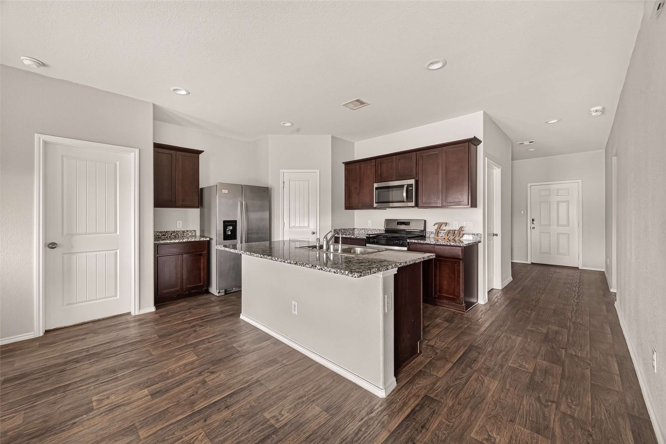 Ample counter space.