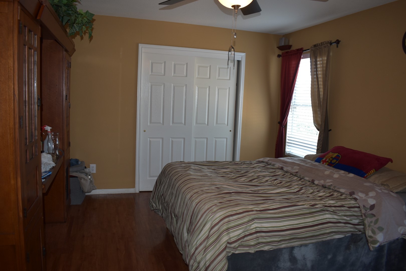 Second bedroom