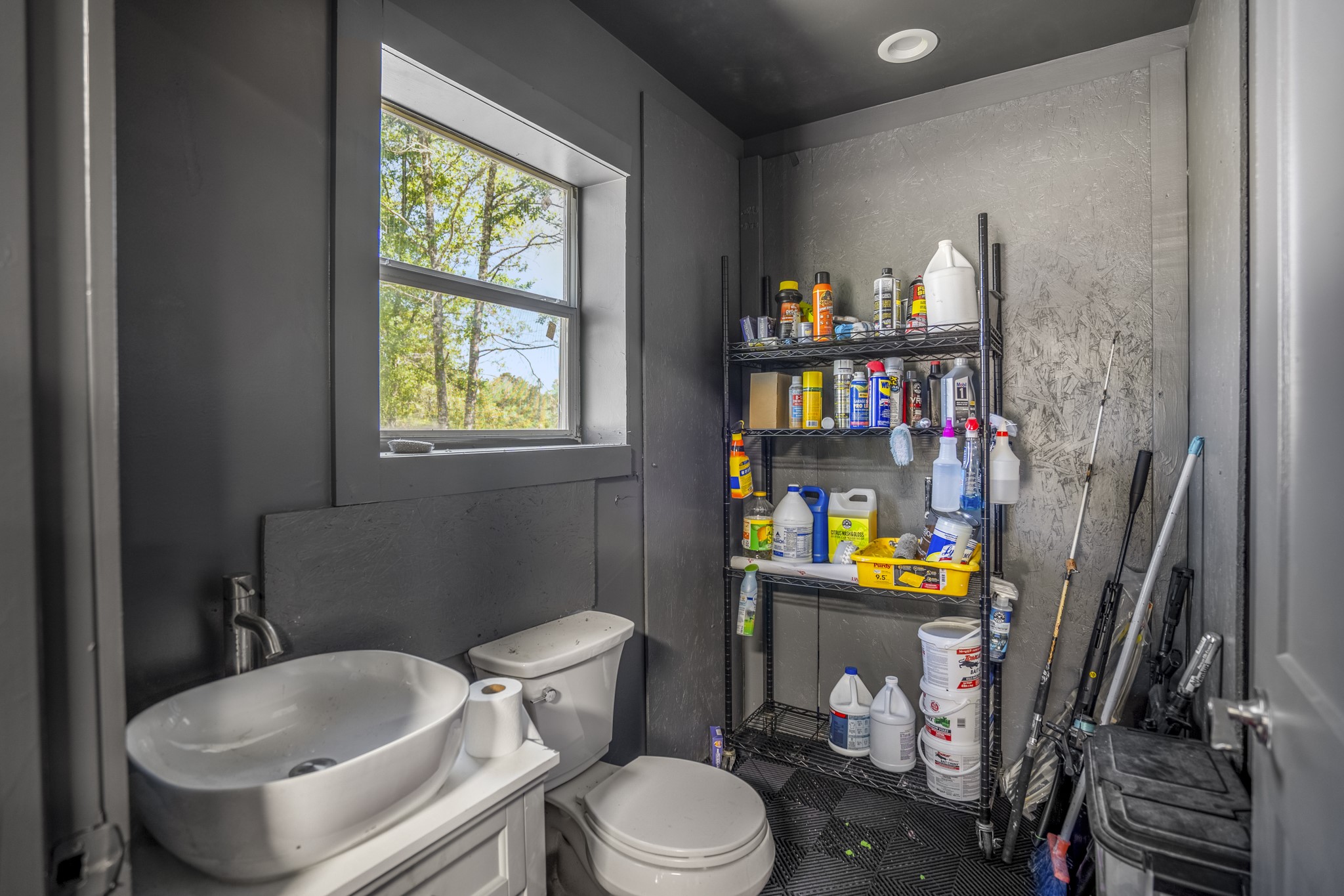 Workshop bathroom