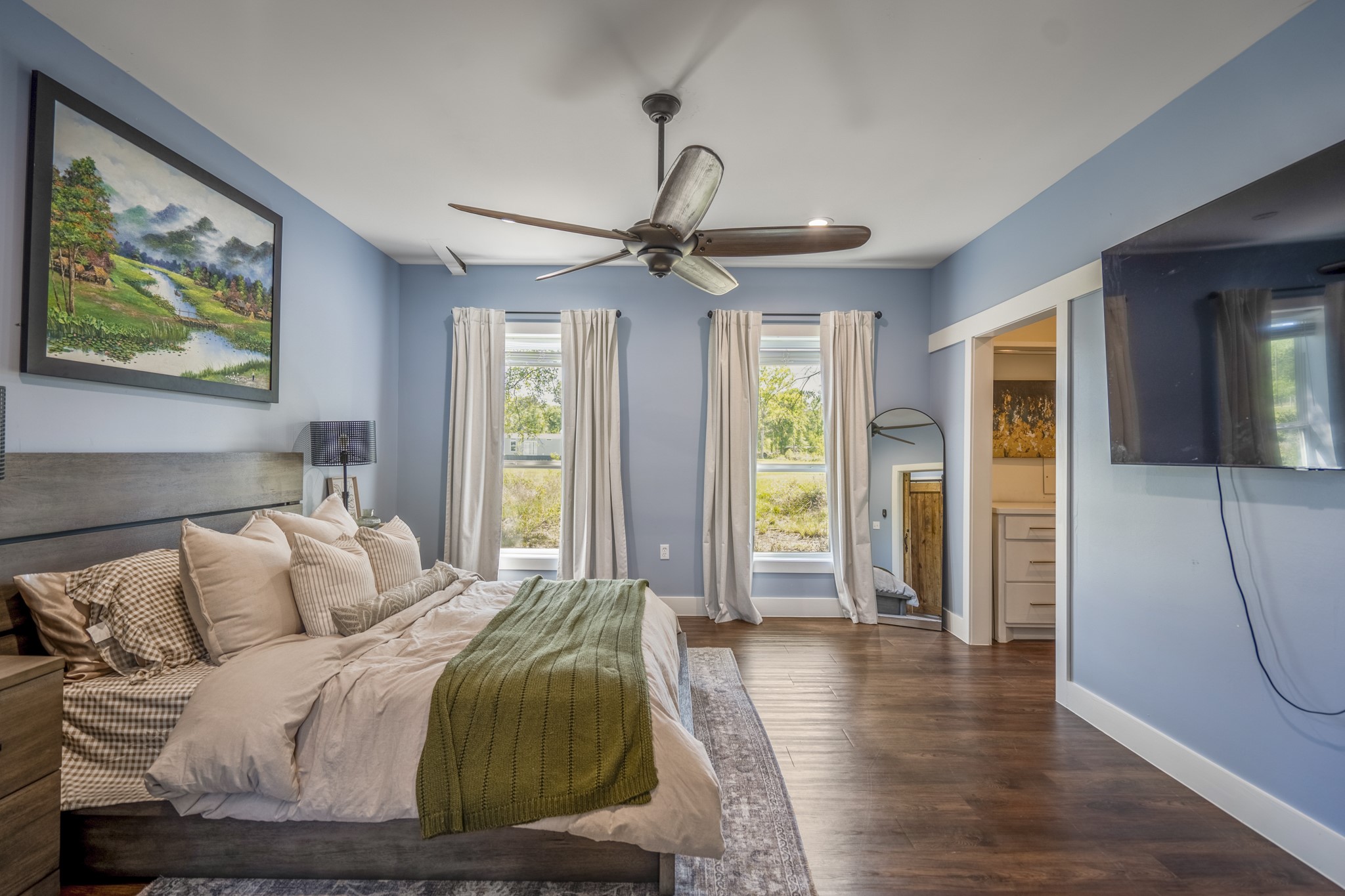 Guest house bedroom