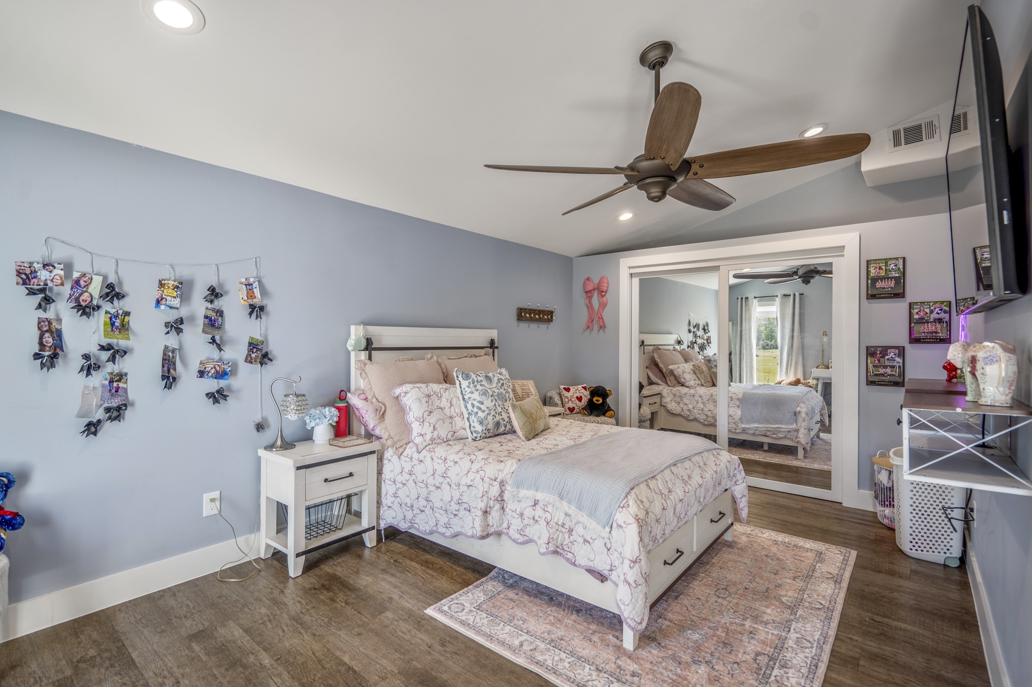 Additional bedroom