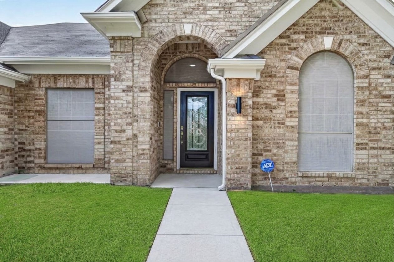 12423 May Laurel Drive, Houston, TX 77014