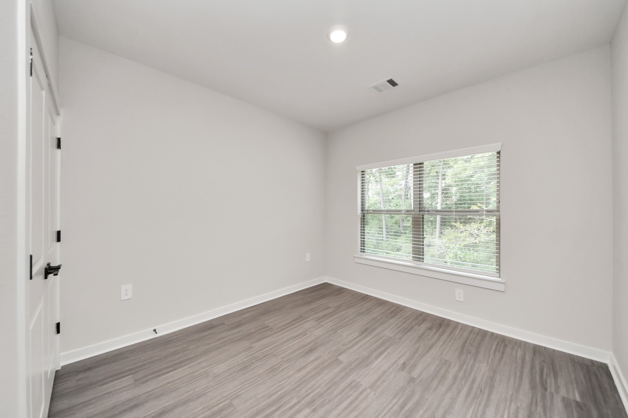 Bedroom 2 with Closet