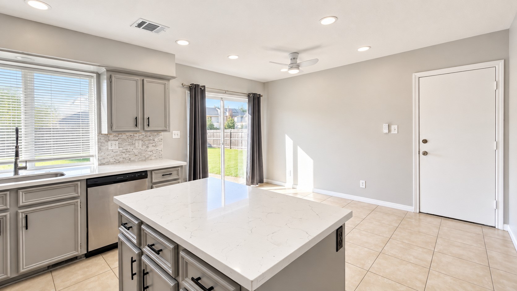 1406 Forest Hollow Drive, Missouri City, TX 77459