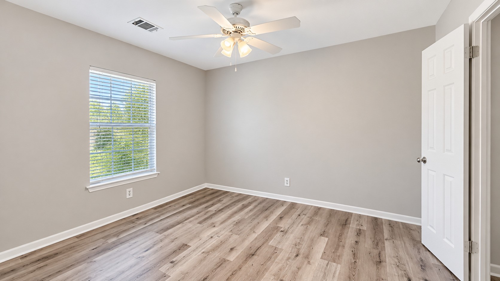1406 Forest Hollow Drive, Missouri City, TX 77459