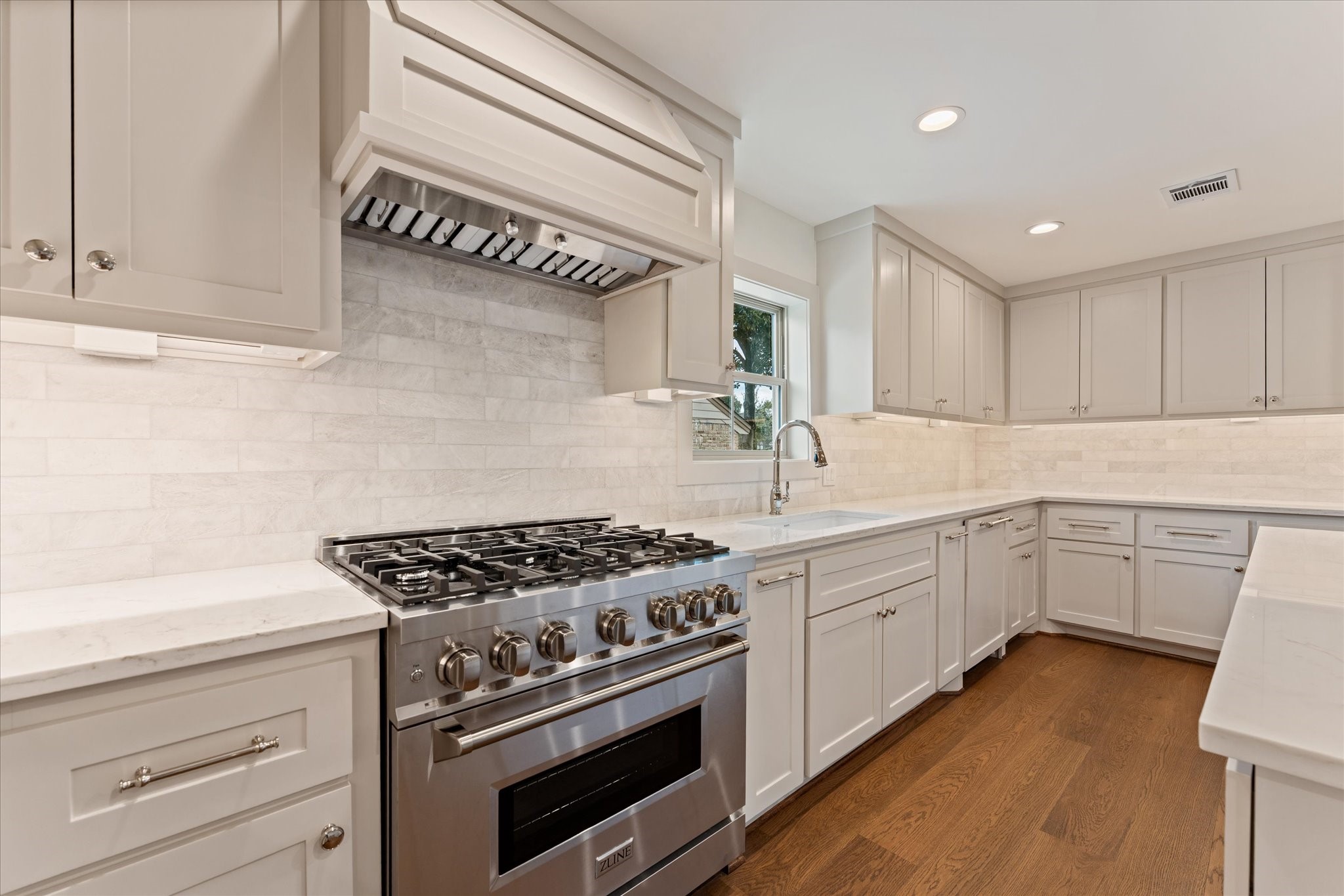 1116 Cheshire Lane, Houston, TX 77018 1116 Cheshire Lane, Houston, TX 77018