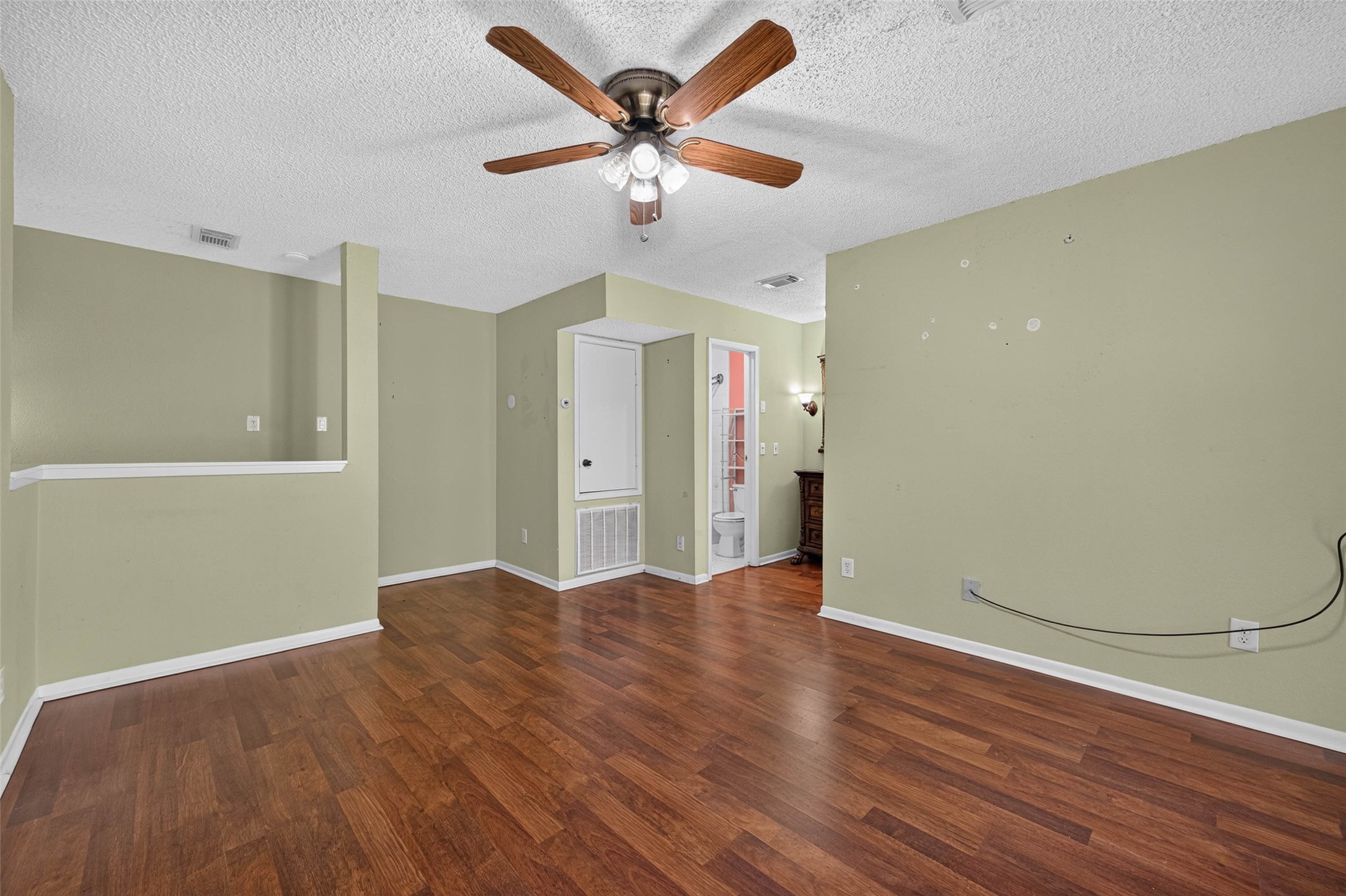 1900 Bay Area Boulevard, #160, Houston, TX 77058