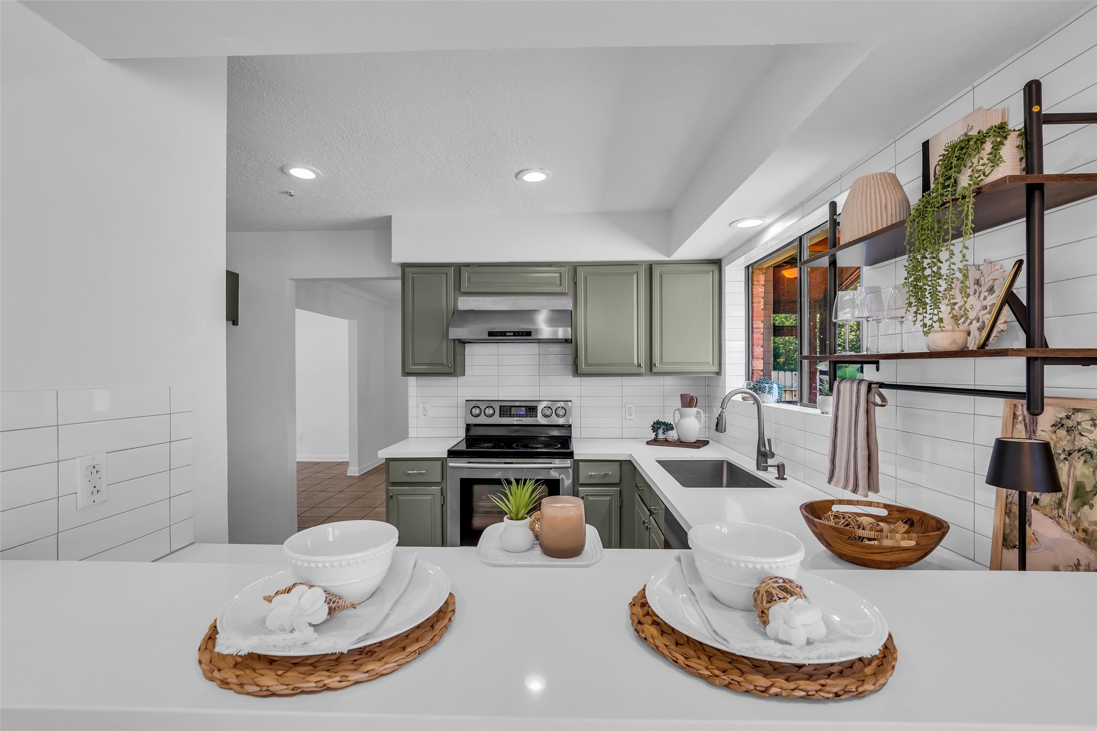 259 E Rainbow Ridge Circle, The Woodlands, TX 77381 259 E Rainbow Ridge Circle, The Woodlands, TX 77381
