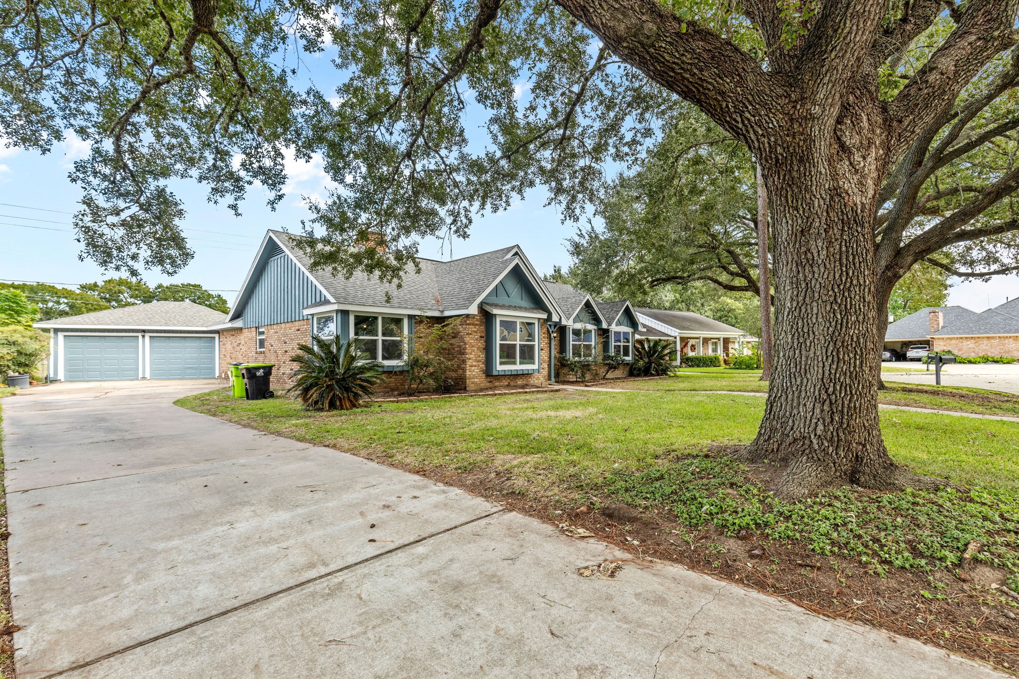 1805 Laurel Oaks Drive, Richmond, TX 77469