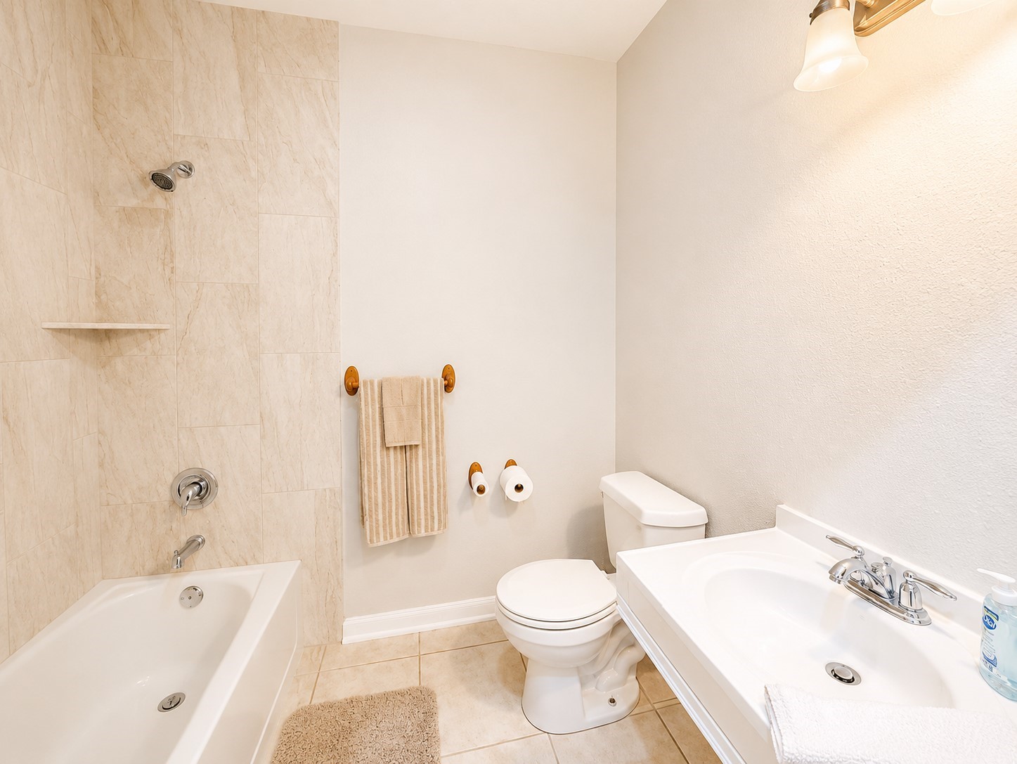 BATHROOM 2 WHEEL CHAIR ACCESSIBLE