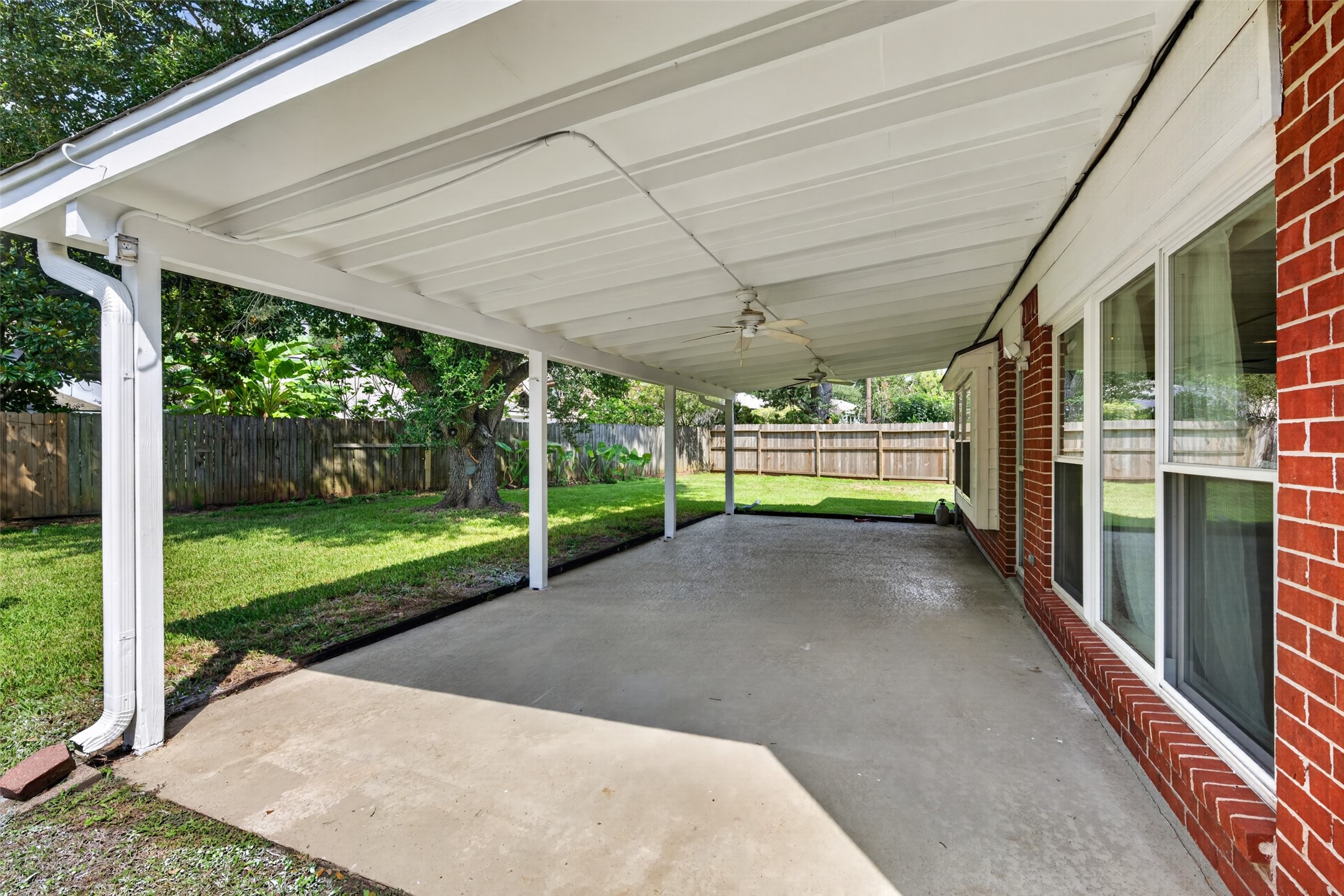 3507 Santa Rosa Lane, Sugar Land, TX 77478
