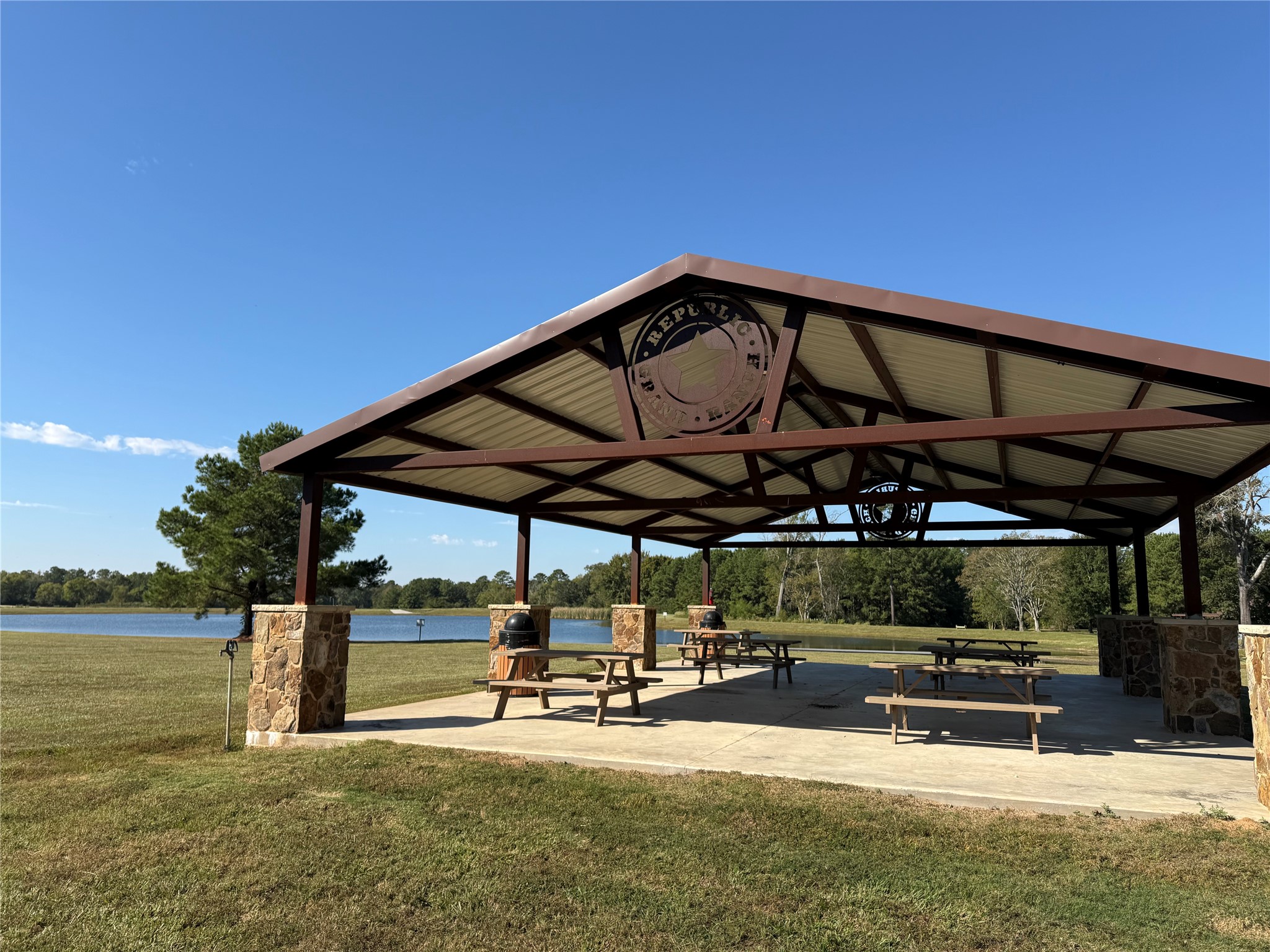 15895 Ridge Oak Road, Willis, TX 77378
