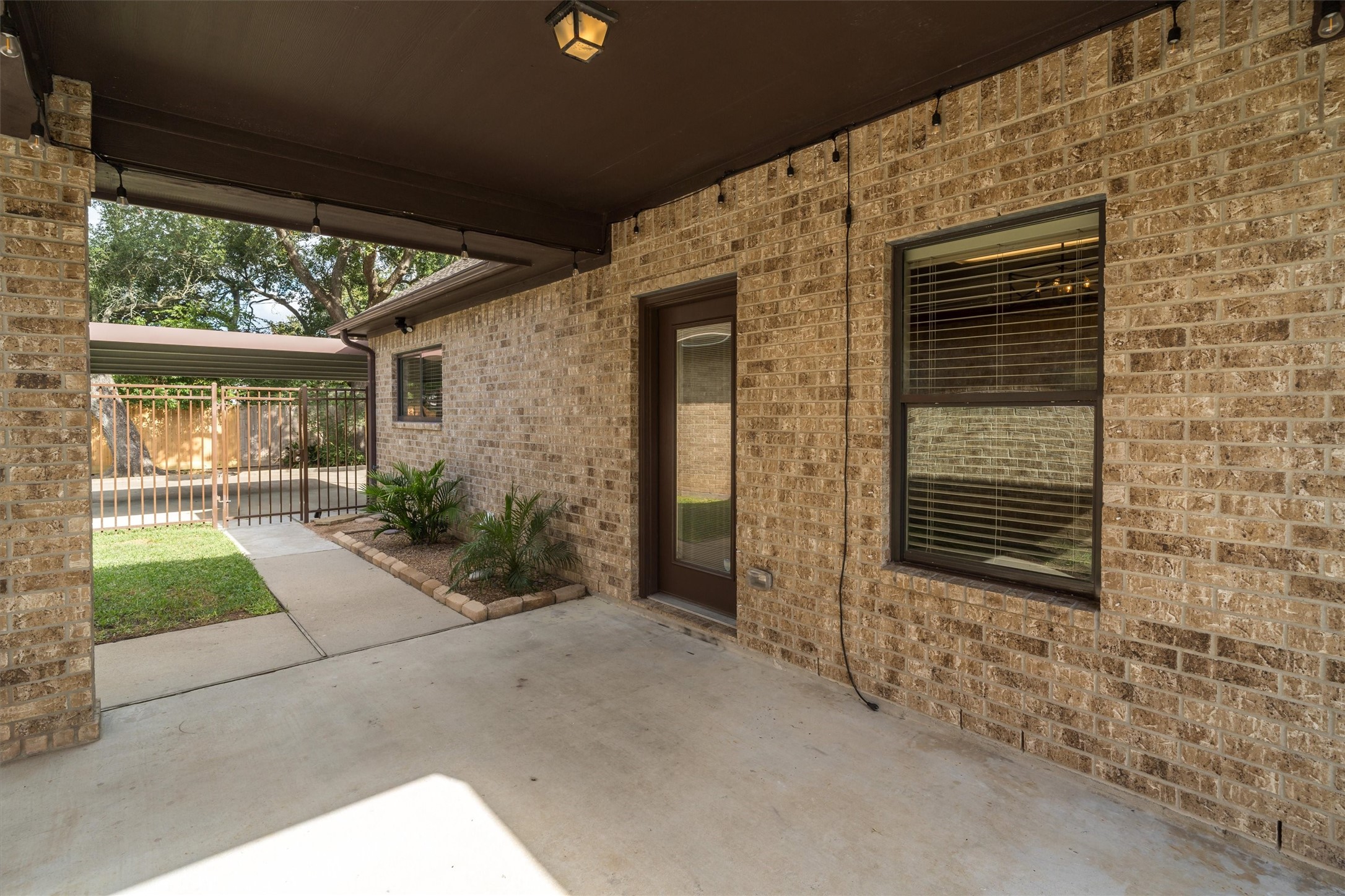 Covered entryway