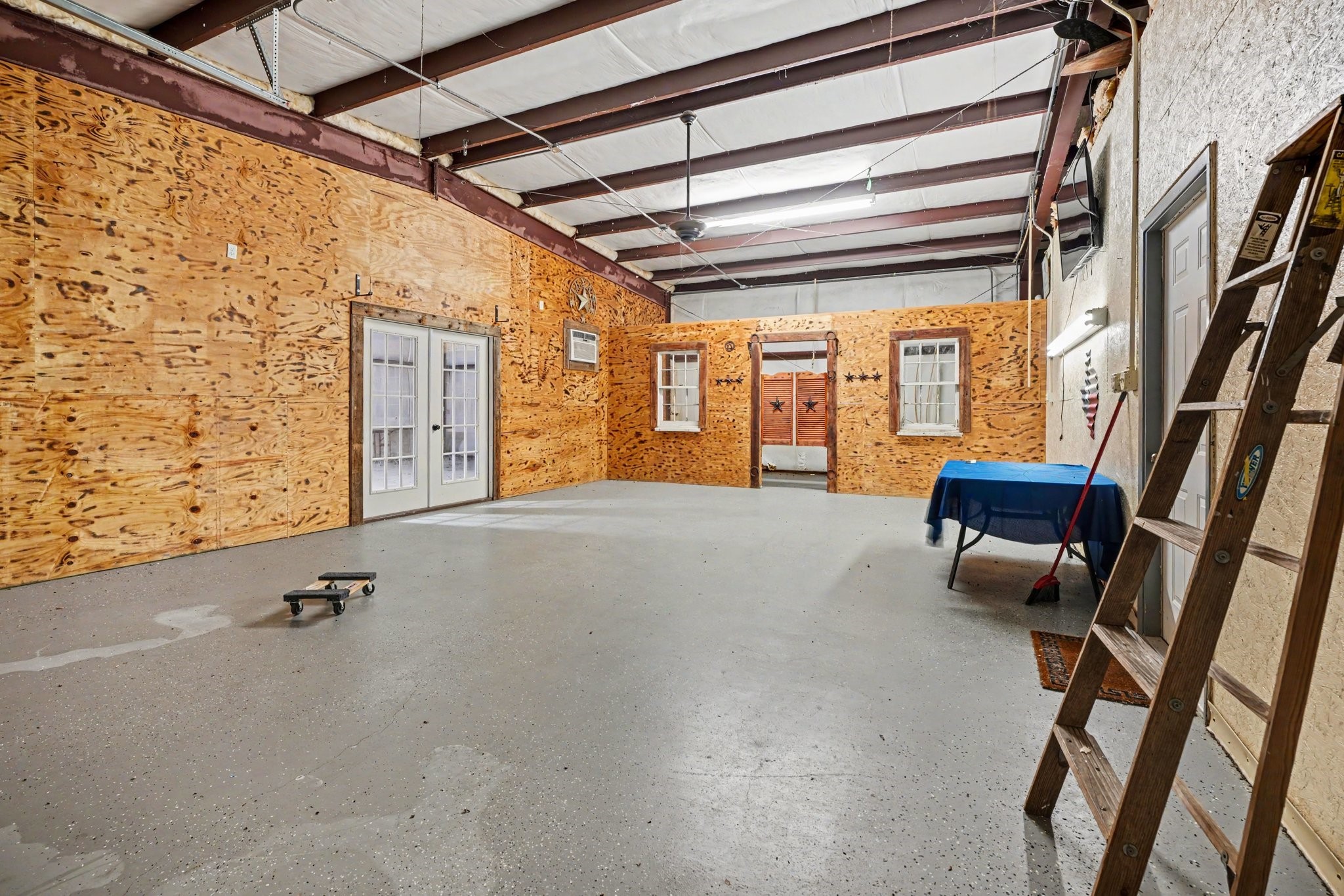 Flex Room with a/c and Heat