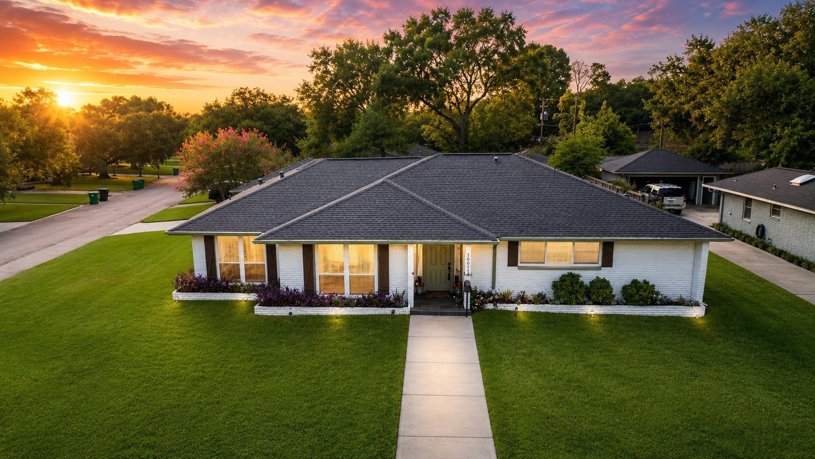 10011 Cliffwood Drive, Houston, TX 77035 10011 Cliffwood Drive, Houston, TX 77035