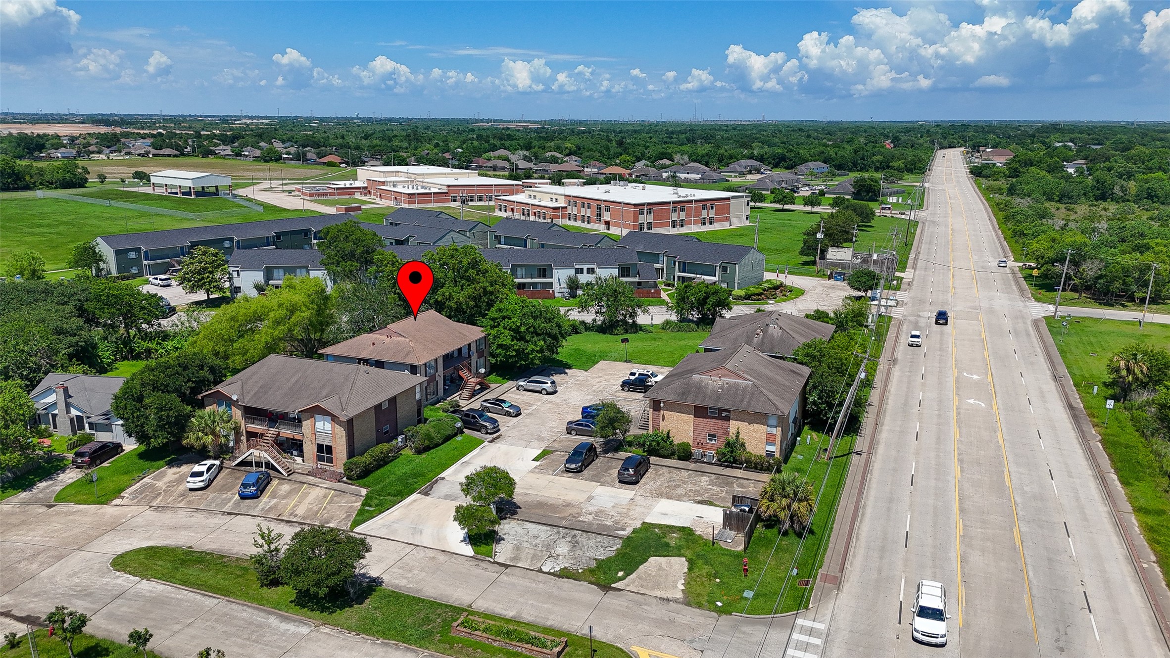 4021 Briar Hollow Drive, Dickinson, TX 77539